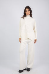 Contour Lined Set - White